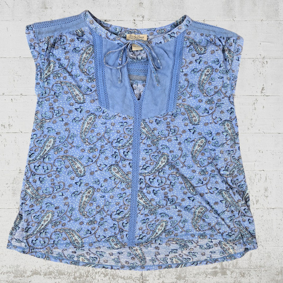 Y2K Lucky Brand Powder Blue Paisley Cap Sleeve V Neck Boho Blouse Size Medium - Picture 1 of 8